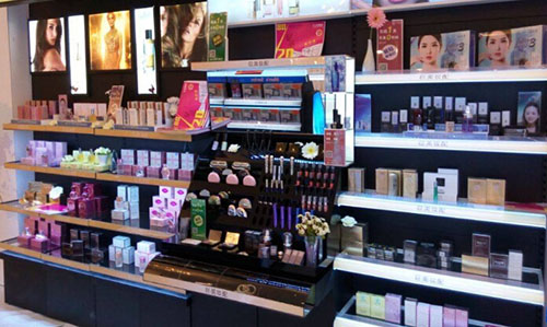 化妝品實體店競爭進入存量時代？