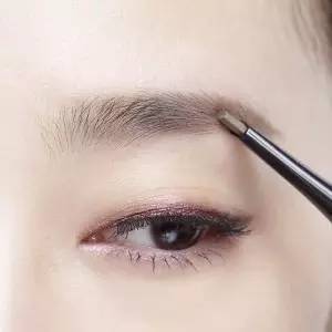 眉毛如何畫才好看？畫好眉毛的方法！