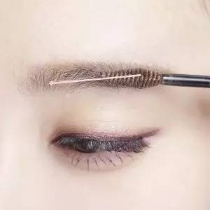 眉毛如何畫才好看？畫好眉毛的方法！